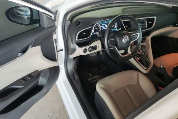 Buick GT 2017, 39600 км, за 6246 USD - фото 18