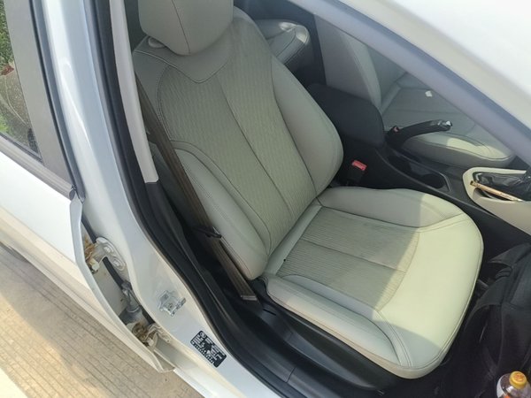 Buick GT 2017, 75700 км, за 5690 USD - фото 23