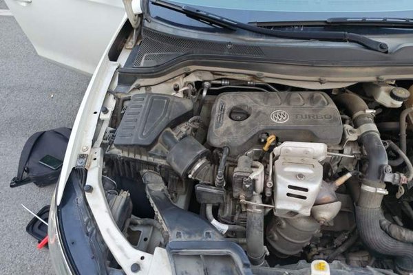 Buick GT 2018, 100100 км, за 4034 USD - фото 23
