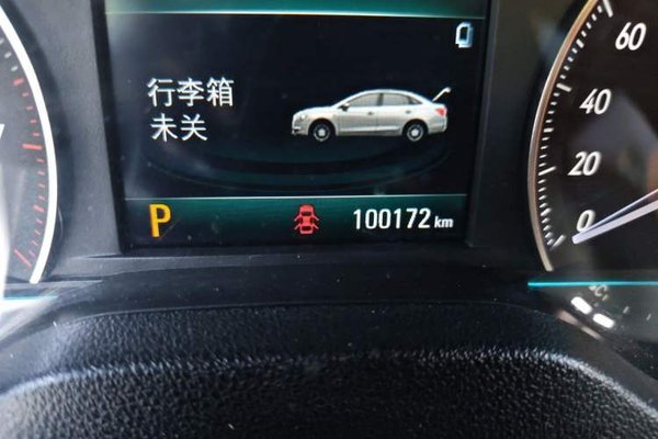 Buick GT 2018, 100100 км, за 4034 USD - фото 12