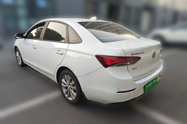 Buick GT 2018, 100100 км, за 4034 USD