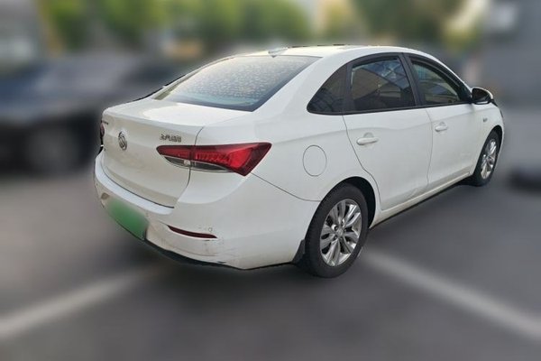 Buick GT 2018, 100100 км, за 4034 USD - фото 6