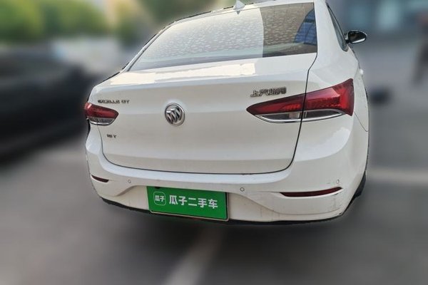 Buick GT 2018, 100100 км, за 4034 USD