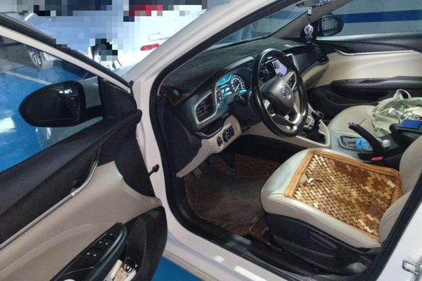 Buick GT 2018, 139000 км, за 4297 USD - фото 17