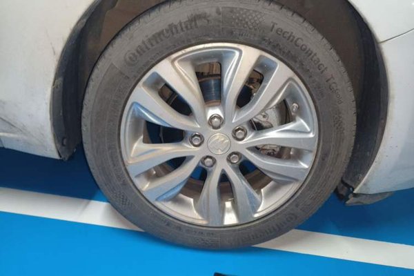 Buick GT 2018, 139000 км, за 4297 USD - фото 8
