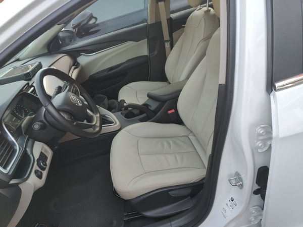 Buick GT 2018, 87300 км, за 6483 USD - фото 16
