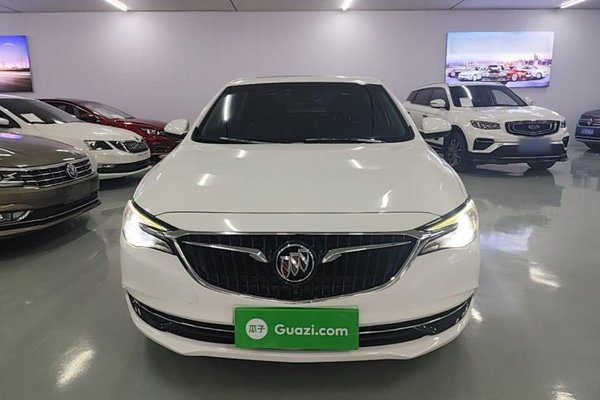 Buick GT 2018, 112600 км, за 6173 USD
