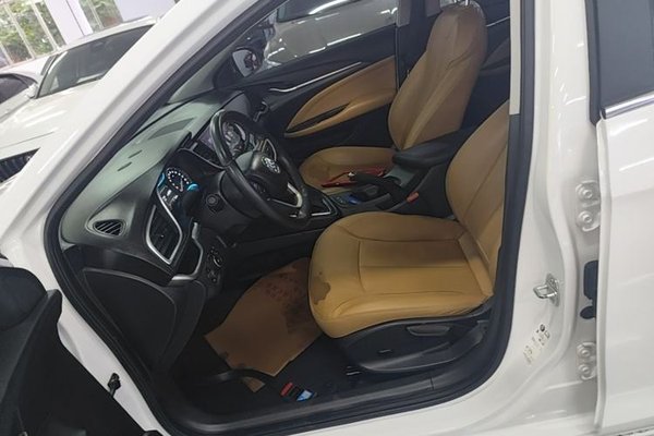 Buick GT 2018, 112600 км, за 6173 USD - фото 17