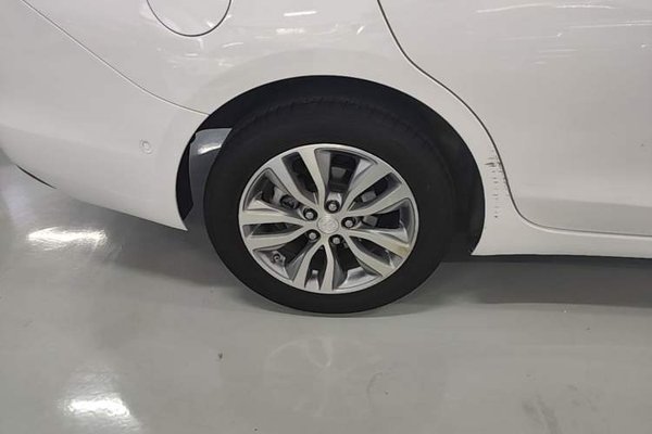 Buick GT 2018, 112600 км, за 6173 USD - фото 11