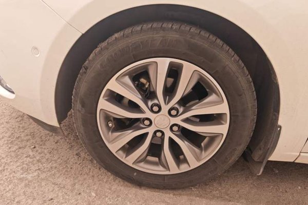 Buick GT 2018, 116100 км, за 6340 USD - фото 8