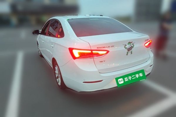 Buick GT 2019, 73900 км, за 4861 USD