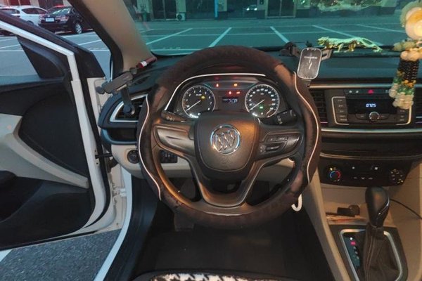 Buick GT 2019, 73900 км, за 4861 USD - фото 11