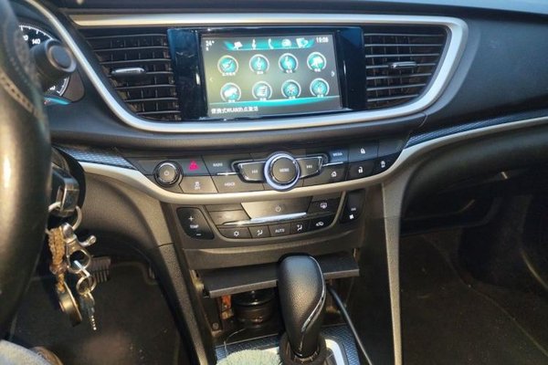 Buick GT 2019, 89000 км, за 7264 USD - фото 12