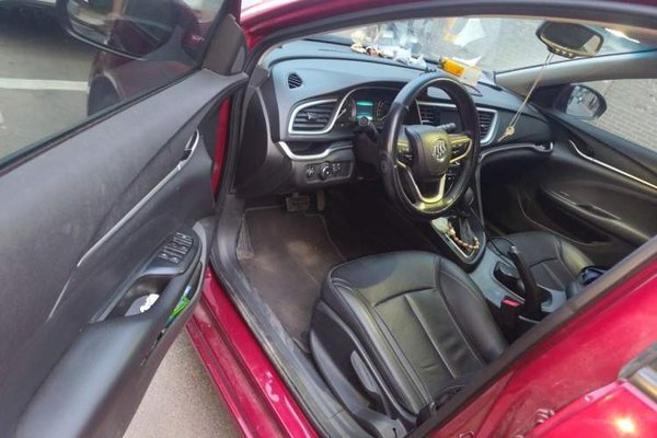 Buick GT 2019, 89000 км, за 7264 USD - фото 19