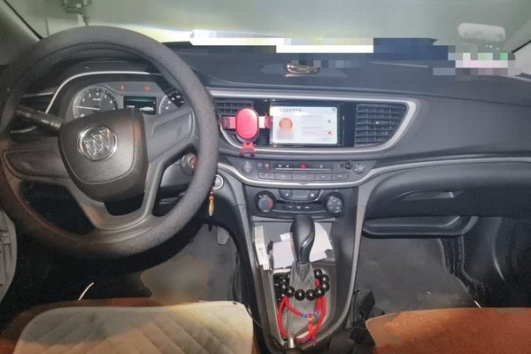 Buick GT 2021, 13300 км, за 6944 USD - фото 10