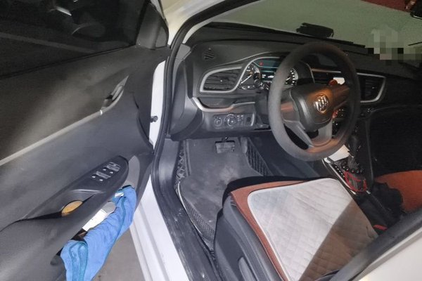 Buick GT 2021, 13300 км, за 6944 USD - фото 17