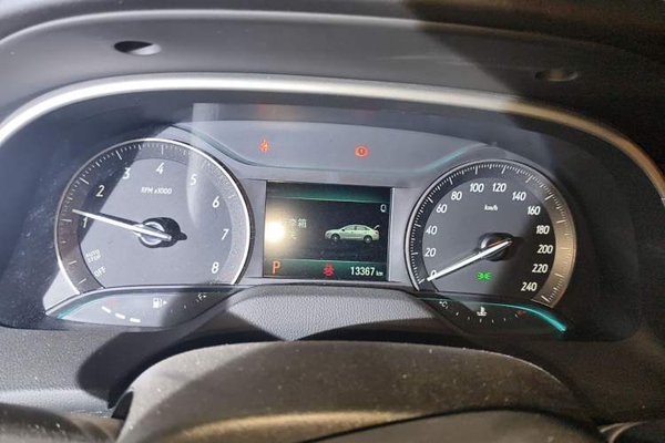Buick GT 2021, 13300 км, за 6944 USD - фото 12