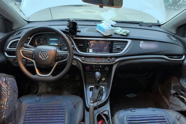Buick GT 2021, 17700 км, за 7642 USD - фото 10