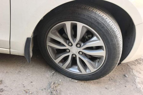 Buick GT 2021, 17700 км, за 7642 USD - фото 8