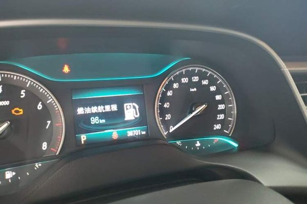Buick GT 2021, 38700 км, за 8250 USD - фото 14