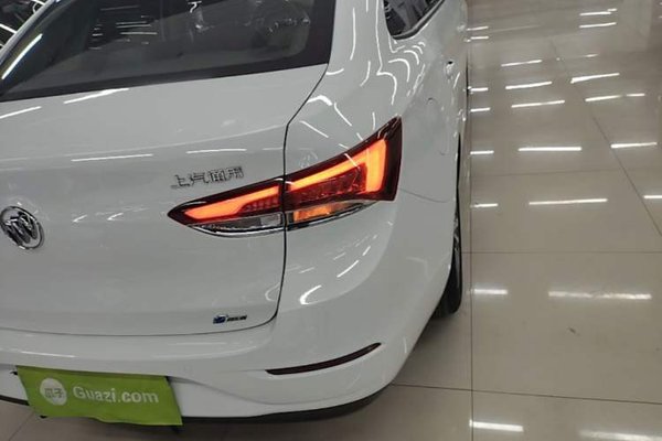 Buick GT 2021, 38700 км, за 8250 USD - фото 9