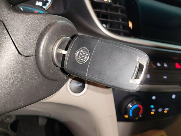 Buick GT 2021, 41800 км, за 7422 USD - фото 12