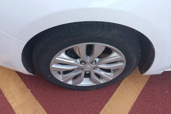 Buick GT 2021, 185500 км, за 7356 USD - фото 10
