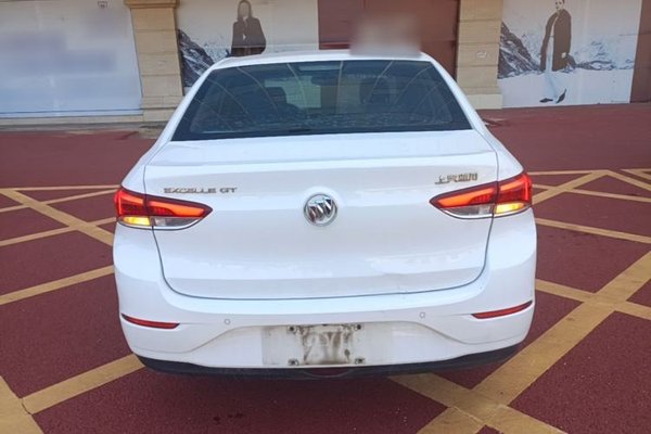 Buick GT 2021, 185500 км, за 7356 USD