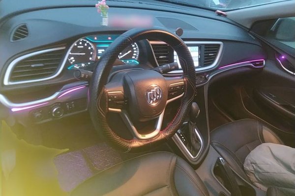 Buick GT 2021, 48700 км, за 7826 USD - фото 12