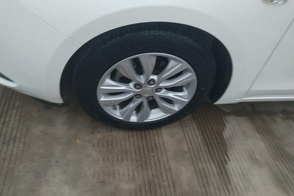 Buick GT 2021, 48700 км, за 7826 USD - фото 10