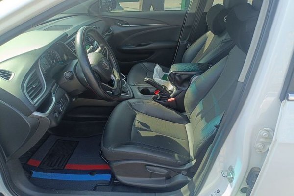 Buick GT 2021, 49800 км, за 8543 USD - фото 14