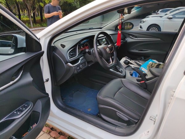 Buick GT 2021, 51600 км, за 6799 USD - фото 17