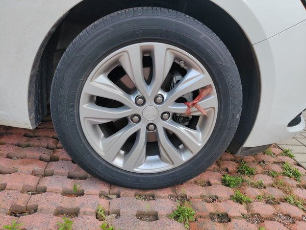 Buick GT 2021, 51600 км, за 6799 USD - фото 8