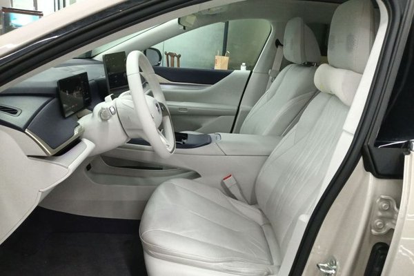 Buick L7 2025, 7500 км, за 26447 USD - фото 22
