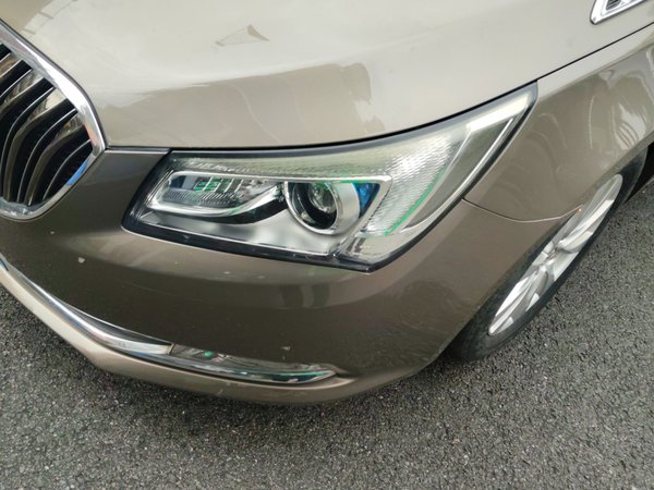 Buick LaCrosse 2013 2.4L SIDI Leading Comfort Version, 2013 года