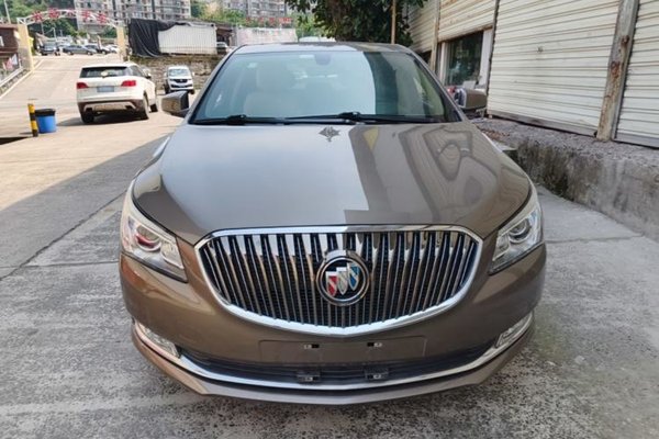 Buick LaCrosse 2013, 81600 км, за 6476 USD