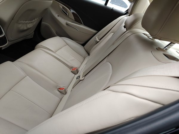 Buick LaCrosse 2013, 129500 км, за 6096 USD - фото 13