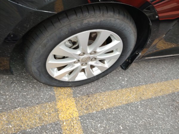 Buick LaCrosse 2013, 129500 км, за 6096 USD - фото 28