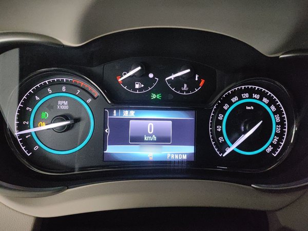 Buick LaCrosse 2013 2.4L SIDI Leading Comfort Version, 2013 года