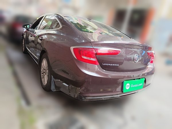 Buick LaCrosse 2016, 96800 км, за 6812 USD