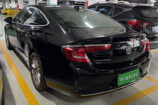 Buick LaCrosse 2016, 71700 км, за 8485 USD