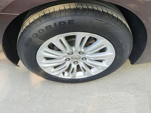 Buick LaCrosse 2016, 85300 км, за 8954 USD - фото 10