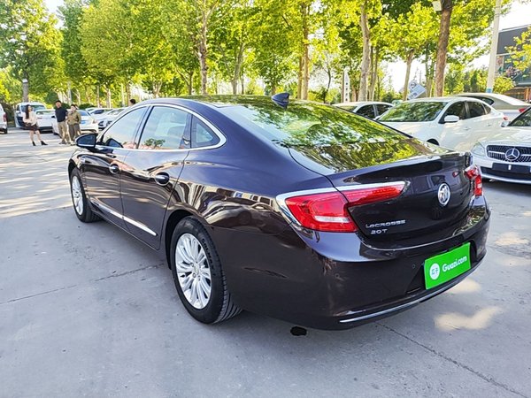 Buick LaCrosse 2016, 85300 км, за 8954 USD