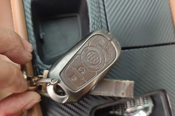 Buick LaCrosse 2016, 99000 км, за 6137 USD - фото 19