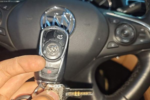 Buick LaCrosse 2016, 143800 км, за 7336 USD - фото 20