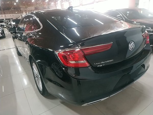 Buick LaCrosse 2016, 106000 км, за 11124 USD