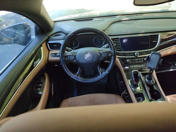 Buick LaCrosse 2016, 162100 км, за 9330 USD - фото 9