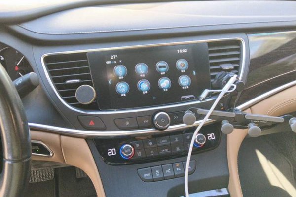 Buick LaCrosse 2018, 62800 км, за 11966 USD - фото 14