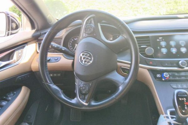 Buick LaCrosse 2018, 62800 км, за 11966 USD - фото 11