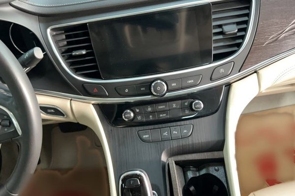Buick LaCrosse 2022, 16100 км, за 22659 USD - фото 12